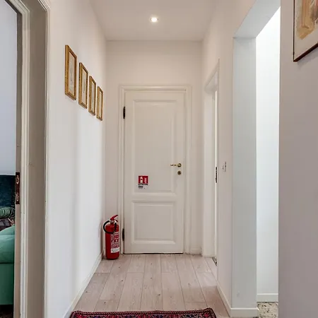 Comfort Polimoda פירנצה